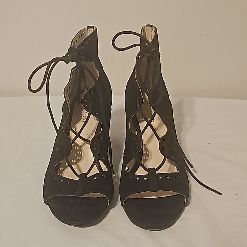 Nine West Black Suede Peep Toe - Picture 1 of 4